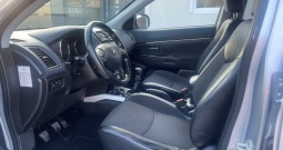 Peugeot 4008 1,6 HDi 4x4 115 *ALURE*XENON*NAVIGACIJA*KAMREA*SERVISNA*