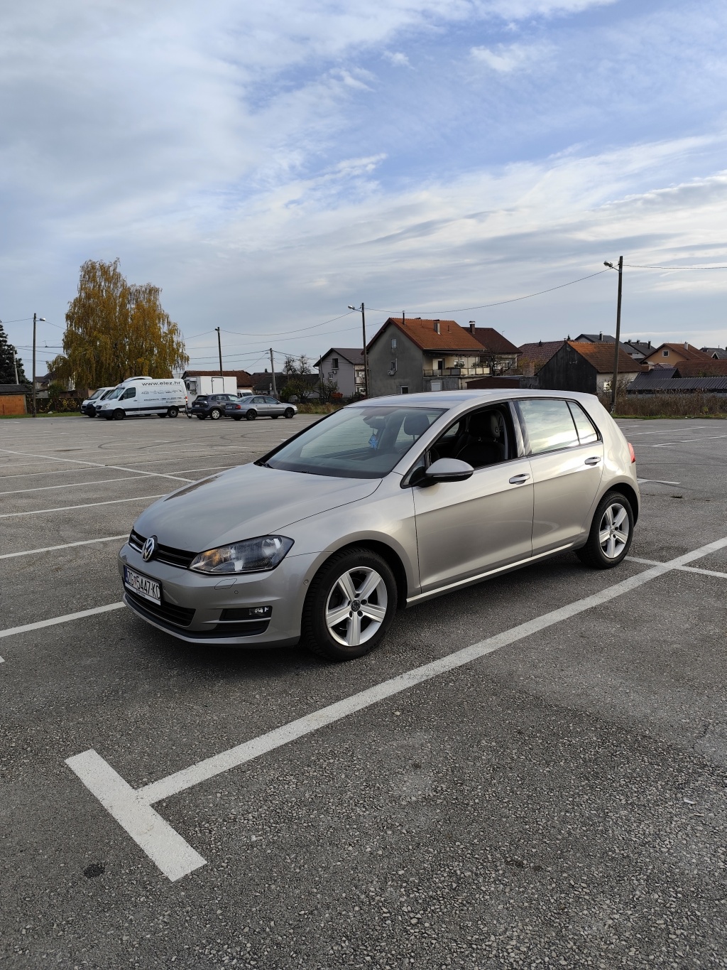 VW Golf VII 1.6 tdi, reg. do 10/26g., bogata oprema