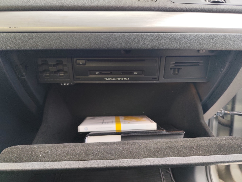 VW Golf VII 1.6 tdi, reg. do 10/26g., bogata oprema
