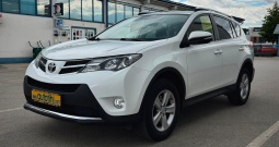 Toyota RAV 4 2.0 D-4D Active 2013g 91kW PARKIRNA KAMERA⭐⭐⭐⭐⭐