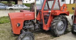 IMT 542 s kabinom
