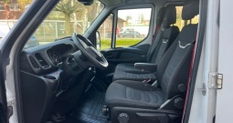 Iveco daily 35c18 7 sjedala klima, 2020 god.