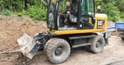 CAT 313 d 11890 RS, 2012 god, 14200 kg, uredan
