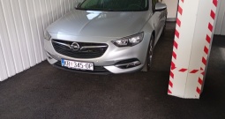 Opel Insignia 1.5 turbo benzin