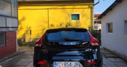 V40 D2
