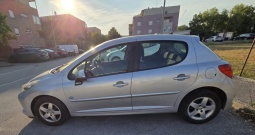 Peugeot 207 1.4VTI registriran do 02/2027
