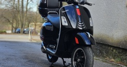 Vespa 300 GTS Super,2020.,nije uvoz,1.vlasnik,reg 1god.,može na kartice