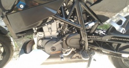 KTM 690 Duke 3 - izvanredan sam malo km i cijelom povijesti (HR)