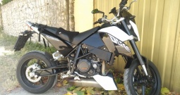 KTM 690 Duke 3 - izvanredan sam malo km i cijelom povijesti (HR)