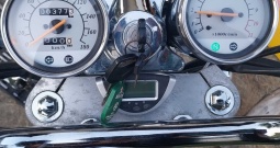 Prodajem očuvan i malo vožen motor chopper