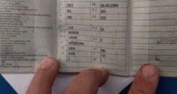 Prodajem očuvan i malo vožen motor chopper
