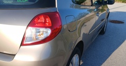 Clio 3 1.2 benz