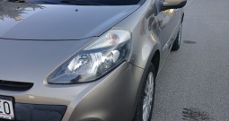 Clio 3 1.2 benz