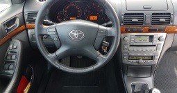 Toyota avensis 2.0 d4d 93kw, 2007g