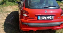 Prodajem Peugeot 206+