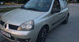 Prodajem Clio 2 1.2