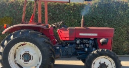 Universal 445 DT