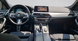 BMW serija 5, M Paket, 520d, Reg 03/27, set novih zimskih guma