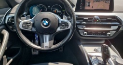 BMW serija 5, M Paket, 520d, Reg 03/27, set novih zimskih guma