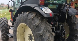 Traktor Zetor 2003.