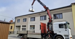 MAN 32.414 8x2 Sanduk kran Fassi 455 + fly jib Zamjena, 2000 god.