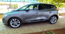Renault Scenic TCe 115 - 2017. - 136.000 km