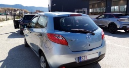 Mazda 2 1.3i, 2013g, 55kw, odlična, samo 74.500km, reg 6/27