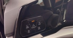 Vw golf 8 2. 0 tdi, 2020 god.