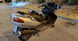 Suzuki Burgman 650