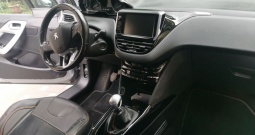 Peugeot 2008, 1.6 e-HDI Allure