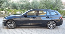 BMW 318d 2.0 Touring Automatik+F1,HeadUp,Android&Apple,Design-Facelift