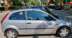 Ford Fiesta 1.4 benzin, klima, odličan