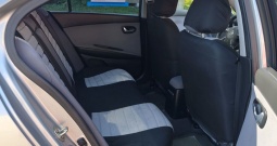 Nissan primera 1.6 visia