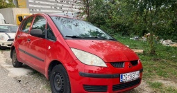 Mistubishi colt 1.1 2005 godina. 650 eura