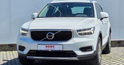 VOLVO XC40 1.5 T3-A MOMENTUM