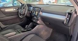 VOLVO XC40 1.5 T3-A MOMENTUM