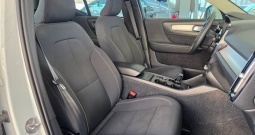 VOLVO XC40 1.5 T3-A MOMENTUM