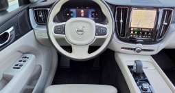 VOLVO XC60 DB AWD Momentum Pro