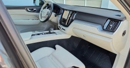 VOLVO XC60 DB AWD Momentum Pro