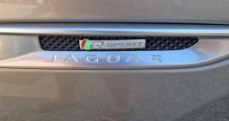 Top stanje! Jaguar F-Pace 2.0 R-Sport 4×4 DSG-Automatic