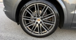 Porsche Cayenne Coupe 3.0 V6 Chrono Benzin 340 KS *Panorama Bose* novo