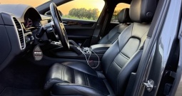 Porsche Cayenne Coupe 3.0 V6 Chrono Benzin 340 KS *Panorama Bose* novo