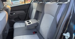 Chevrolet Cruze 1,6 Base 130 Tkm ! Klima - Servisna knjiga - 1. vl -