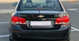 Chevrolet Cruze 1,6 Base 130 Tkm ! Klima - Servisna knjiga - 1. vl -