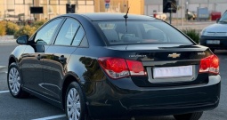 Chevrolet Cruze 1,6 Base 130 Tkm ! Klima - Servisna knjiga - 1. vl -