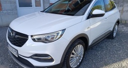 Opel Grandland 1.6 CDTI Cosmo-kartice