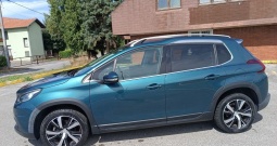 Peugeot 2008 1,2 PureTech Allure-Leasing
