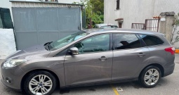 Prodaje se FORD FOCUS, 1. 0 ECCOOBUST