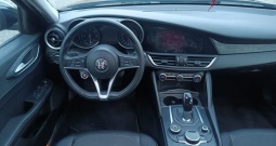 Alfa Romeo Giulia 2,2 JTD leasing-kartice-100000 km