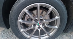 Alfa Romeo Giulia 2,2 JTD leasing-kartice-100000 km